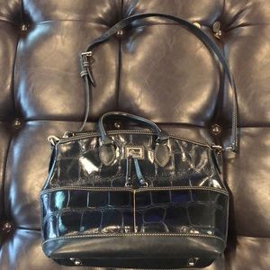 Dooney and bourke bag